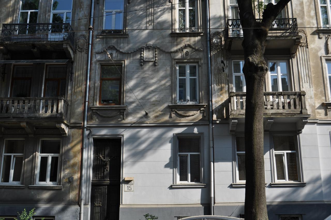 Apartament-Minihotel Elpida Lviv Exterior photo